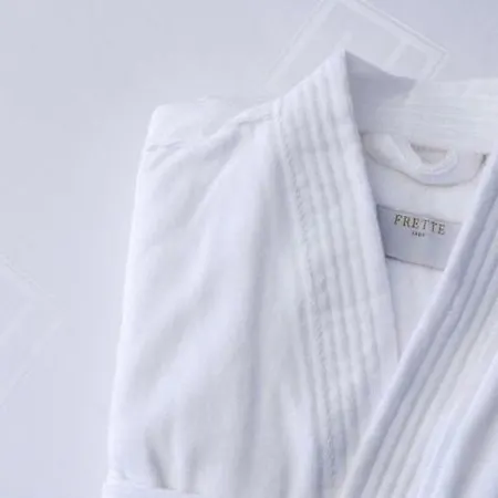 Hanza Tower Gold - 24 Sauna & Jacuzzi & Pool アパート シュチェチン
