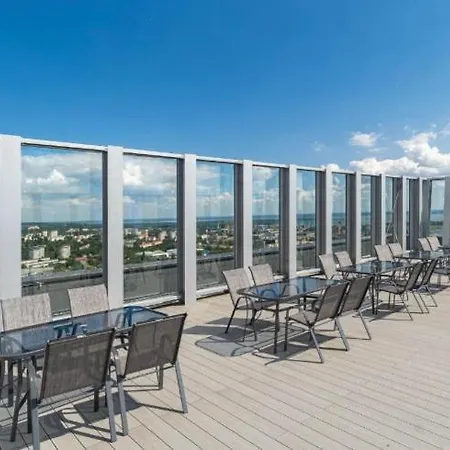 アパート Hanza Tower Gold - 24 Sauna & Jacuzzi & Pool